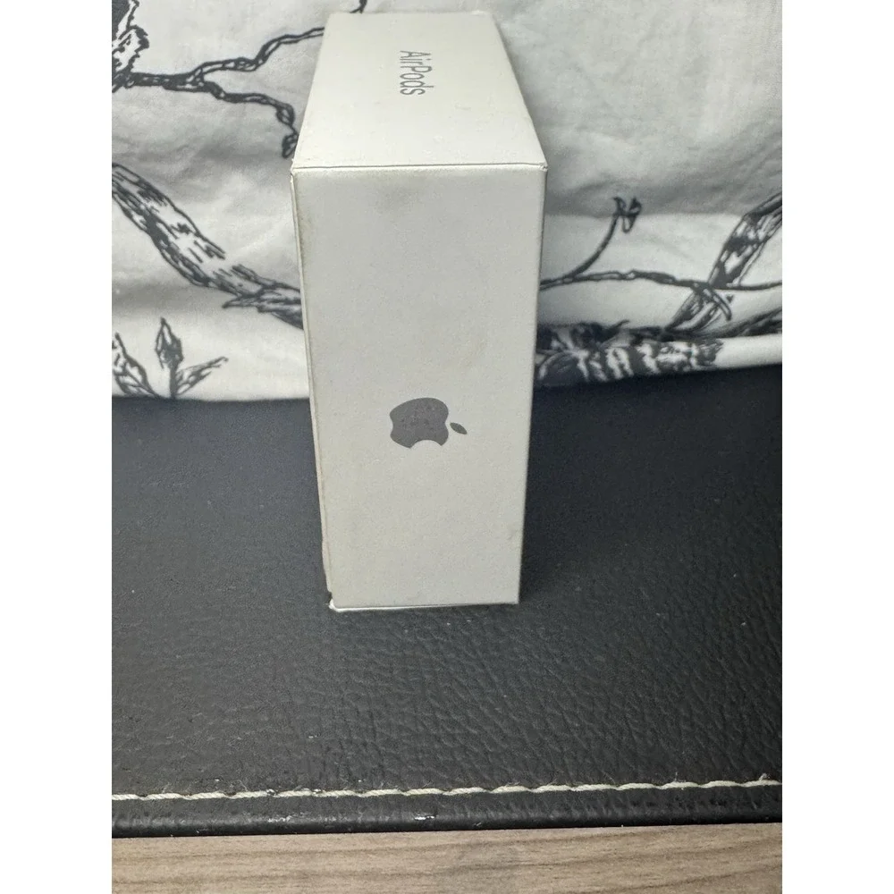 Apple AirPods 4th Generation Bluetooth with Active Noise Cancellation (BOX ONLY)